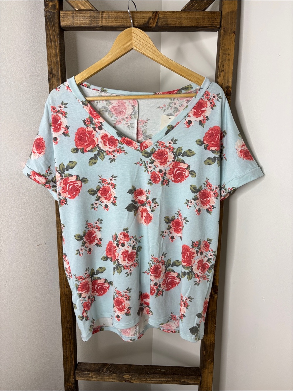 Light Blue Floral V-Neck Women's Top Size L